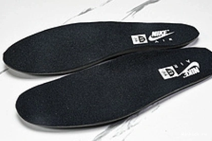 11 Air Low Jordan “Bred” 1209